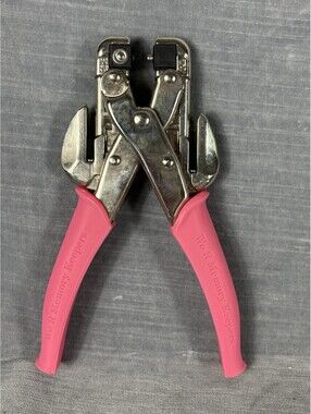 Crop-A-Dile We R Memory Keepers Hole Punch Eyelet & Snap Setter